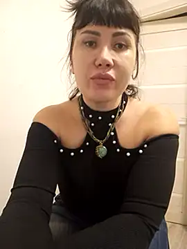 Snapshot of ROXOLANAA_SEXY chatting on March 8, 2025, 7:20 pm ROXOLANAA SEXY online show from March 8, 2025, 7:20 pm
