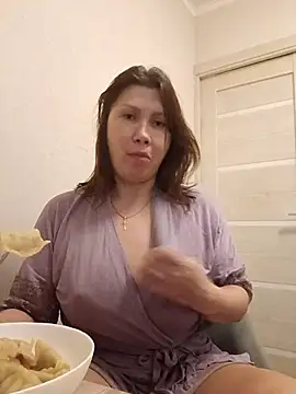 Snapshot of ROXOLANAA_SEXY chatting on March 6, 2026, 3:36 am ROXOLANAA SEXY online show from March 6, 2026, 3:36 am