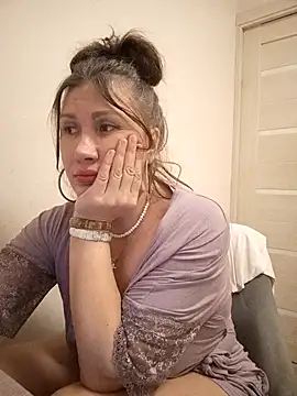 Snapshot of ROXOLANAA_SEXY chatting on March 16, 2026, 10:03 pm ROXOLANAA SEXY online show from March 16, 2026, 10:03 pm