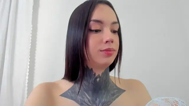 Snapshot of All_yours555 chatting on February 18, 2025, 3:42 am All yours555 online show from February 18, 2025, 3:42 am