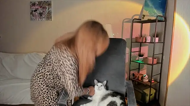 Snapshot of RebeccaMartinez chatting on September 29, 2025, 10:53 am RebeccaMartinez online show from September 29, 2025, 10:53 am