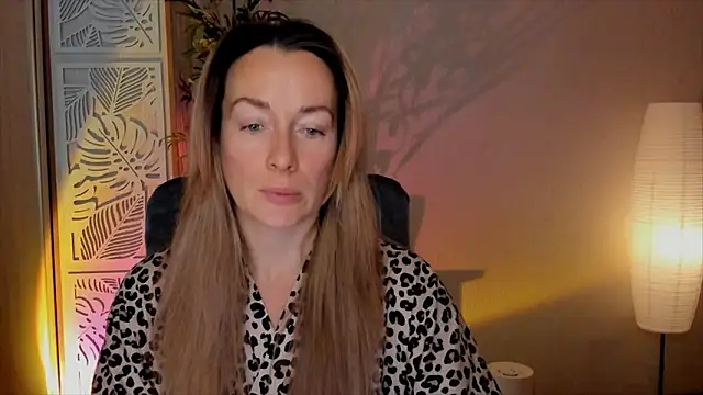 RebeccaMartinez online show from February 13, 2026, 6:53 am