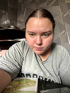 Snapshot of Comprom1se chatting on September 21, 2025, 10:39 am Comprom1se online show from September 21, 2025, 10:39 am