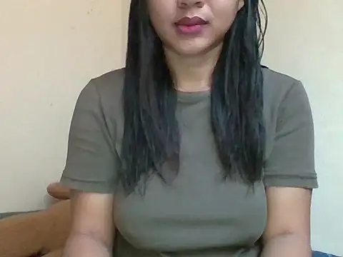 Snapshot of _smiling4u_ chatting on April 29, 2026, 2:37 am smiling4u online show from April 29, 2026, 2:37 am