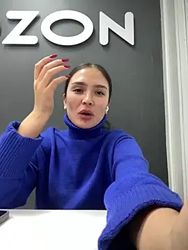 Snapshot of Sweet_Lollypop chatting on December 12, 2024, 5:04 pm Sweet Lollypop online show from December 12, 2024, 5:04 pm