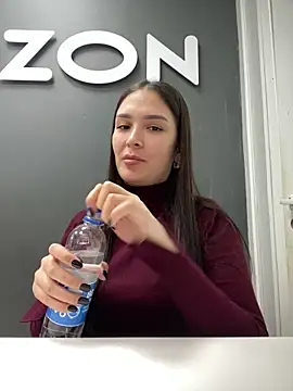 Snapshot of Sweet_Lollypop chatting on February 12, 2025, 4:33 pm Sweet Lollypop online show from February 12, 2025, 4:33 pm