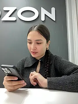 Snapshot of Sweet_Lollypop chatting on February 20, 2025, 7:12 am Sweet Lollypop online show from February 20, 2025, 7:12 am