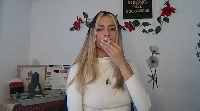 Liamiler01  online show from February 4, 2025, 12:33 pm