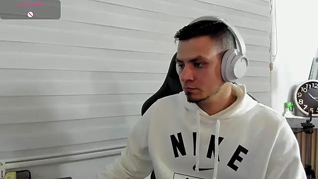 Snapshot of Rick_Diesel_ chatting on March 2, 2026, 3:09 am Rick Diesel online show from March 2, 2026, 3:09 am