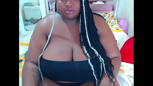 chocolatehot04 online show from October 5, 2025, 12:47 pm