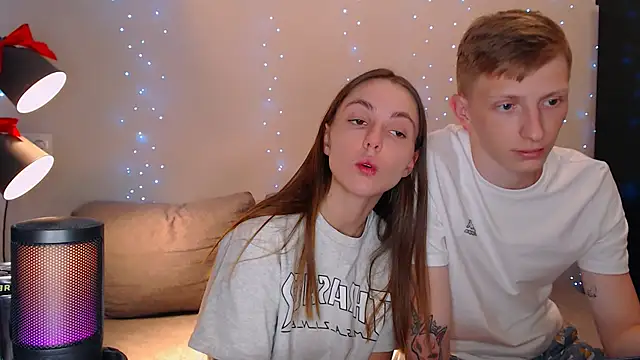 juliaanddima online show from February 12, 2025, 1:30 am