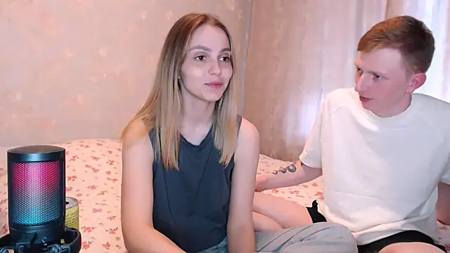 juliaanddima online show from June 26, 2026, 7:57 am