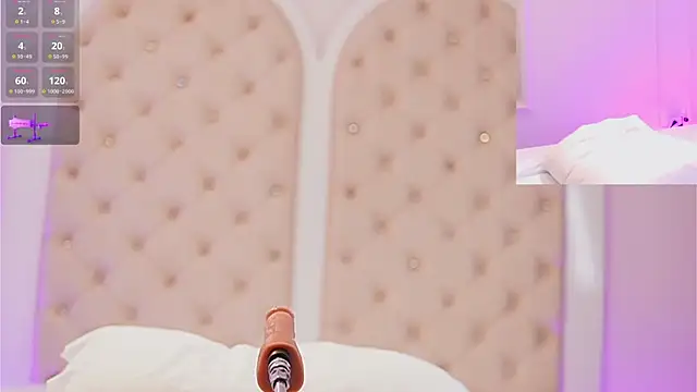 Snapshot of caroline_adams_ chatting on February 25, 2026, 11:14 pm caroline adams online show from February 25, 2026, 11:14 pm