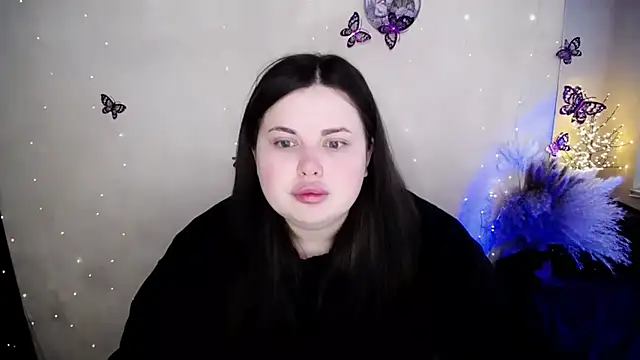 Snapshot of Emily_Mo chatting on February 9, 2026, 8:40 am Emily Mo online show from February 9, 2026, 8:40 am