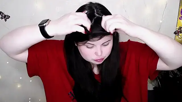 Snapshot of Emily_Mo chatting on February 18, 2026, 7:04 am Emily Mo online show from February 18, 2026, 7:04 am