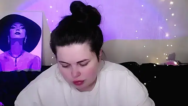 Snapshot of Emily_Mo chatting on February 26, 2026, 6:56 am Emily Mo online show from February 26, 2026, 6:56 am