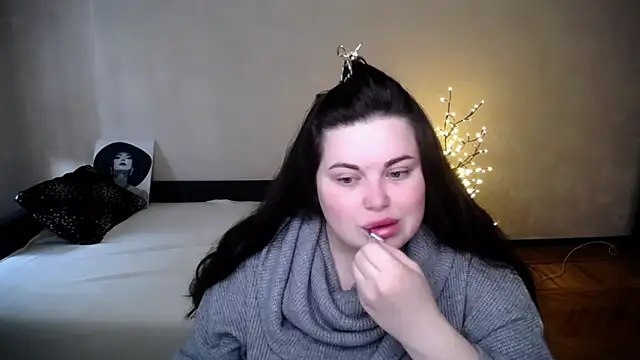 Emily Mo online show from April 2, 2026, 5:27 am