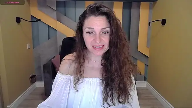 EllaLong online show from December 14, 2024, 3:36 pm