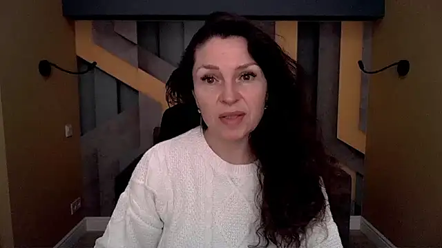 EllaLong online show from February 21, 2026, 12:28 pm