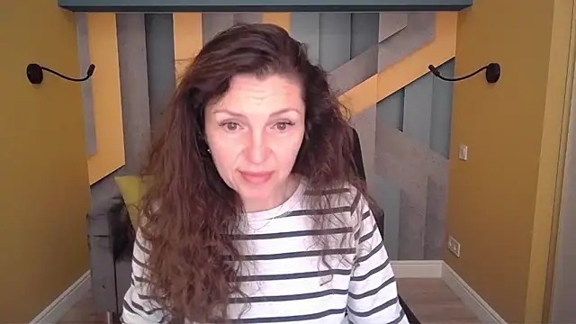 EllaLong online show from March 29, 2026, 11:21 am