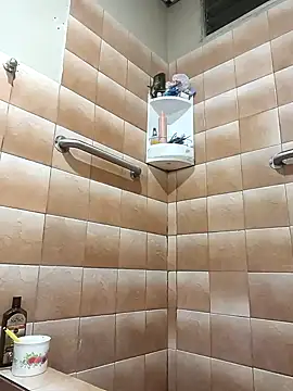 DanelyLopez online show from December 12, 2024, 3:32 am