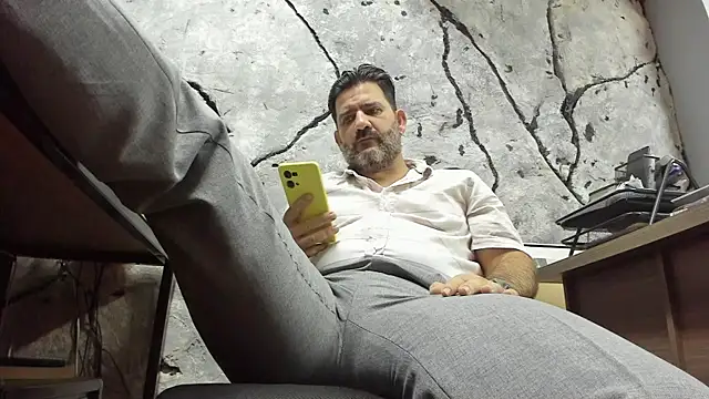 Maxi TheBigDaddy online show from October 22, 2025, 3:23 pm