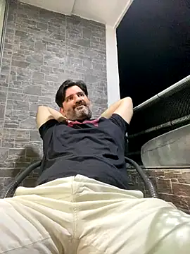 Maxi TheBigDaddy online show from November 22, 2025, 3:49 am