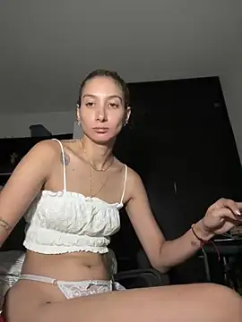 Snapshot of DanikRosse chatting on March 10, 2025, 3:45 am DanikRosse online show from March 10, 2025, 3:45 am