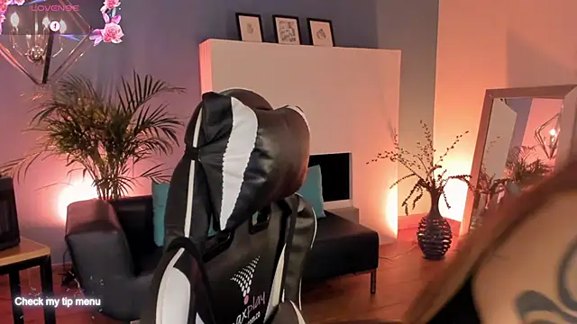 Megan inked online show from December 19, 2025, 3:35 am