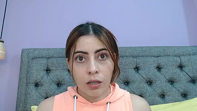 Snapshot of LilaSuni chatting on September 18, 2025, 9:17 pm LilaSuni online show from September 18, 2025, 9:17 pm