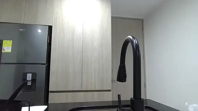 megan-hotxx online show from October 7, 2025, 11:35 pm