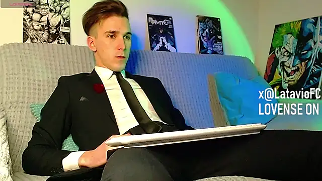 Midnighter  online show from April 1, 2026, 10:40 pm