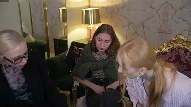 Snapshot of Amelia_Blaze chatting on October 19, 2025, 10:27 am Amelia Blaze online show from October 19, 2025, 10:27 am