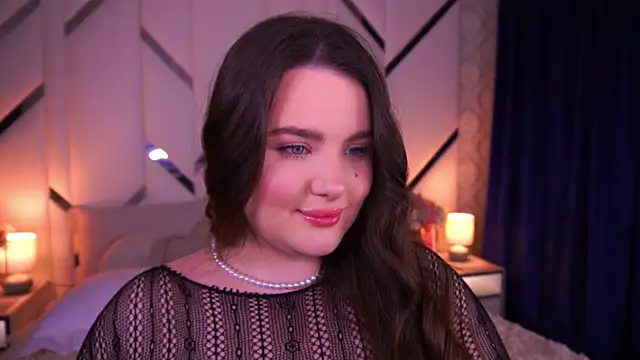 CuteAmberr online show from April 14, 2026, 11:55 pm