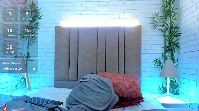 Snapshot of charlottewhitte chatting on February 21, 2025, 2:27 pm charlottewhitte online show from February 21, 2025, 2:27 pm