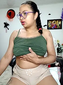 chalohott online show from November 19, 2025, 10:15 am