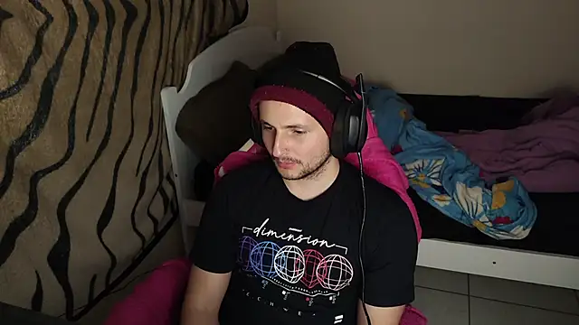 Snapshot of iurytx chatting on February 17, 2025, 10:58 pm iurytx online show from February 17, 2025, 10:58 pm