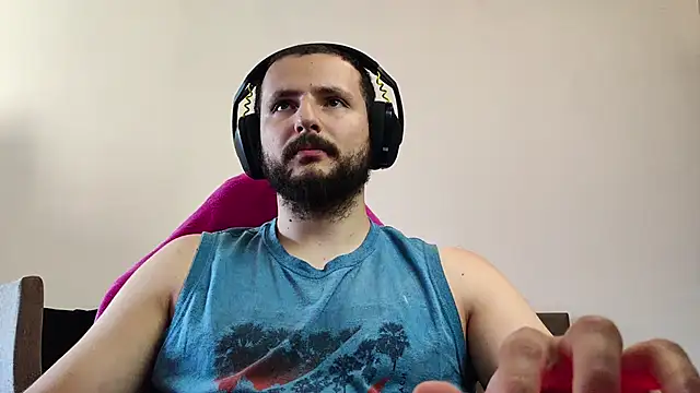 Snapshot of iurytx chatting on October 23, 2025, 11:42 am iurytx online show from October 23, 2025, 11:42 am