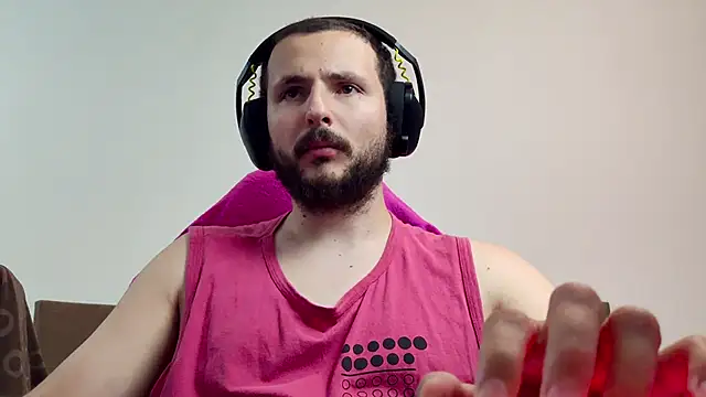 Snapshot of iurytx chatting on October 31, 2025, 12:22 am iurytx online show from October 31, 2025, 12:22 am