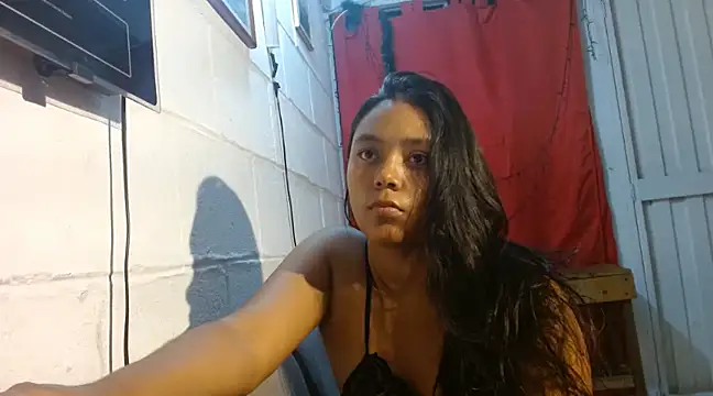 Snapshot of Chiara_petterson chatting on January 22, 2025, 6:31 am Chiara petterson online show from January 22, 2025, 6:31 am