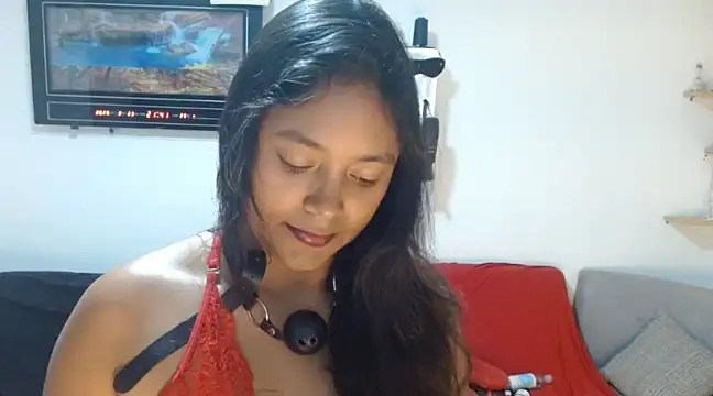 Snapshot of Chiara_petterson chatting on February 24, 2025, 2:40 am Chiara petterson online show from February 24, 2025, 2:40 am