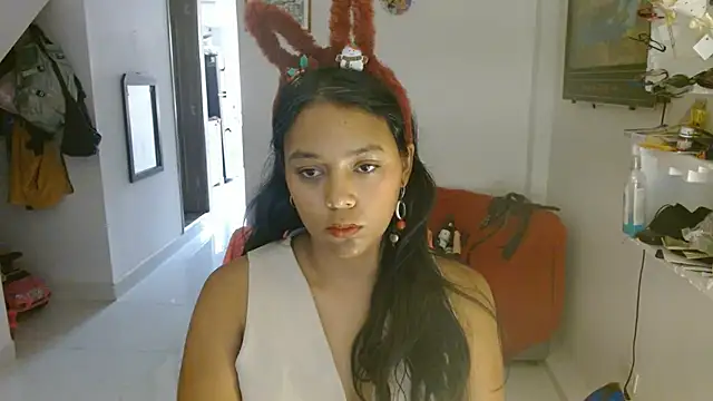 Snapshot of Chiara_petterson chatting on December 14, 2025, 6:45 pm Chiara petterson online show from December 14, 2025, 6:45 pm