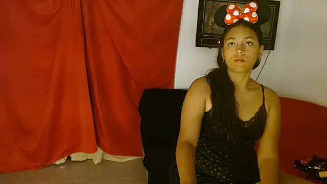 Snapshot of Chiara_petterson chatting on April 26, 2026, 3:15 am Chiara petterson online show from April 26, 2026, 3:15 am
