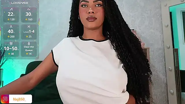 HOTBLACKANDWHITE2 online show from March 16, 2026, 3:34 am