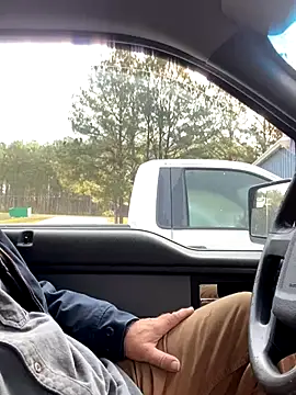 Snapshot of Themechanic420 chatting on December 4, 2024, 2:48 pm Themechanic420 online show from December 4, 2024, 2:48 pm