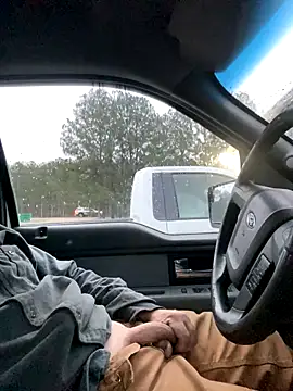 Snapshot of Themechanic420 chatting on December 4, 2024, 10:41 pm Themechanic420 online show from December 4, 2024, 10:41 pm