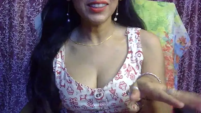 iam-moni2 online show from March 18, 2025, 2:26 pm