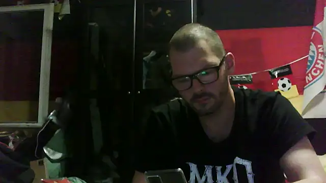 Snapshot of Die-geile-Sau chatting on September 19, 2025, 9:15 pm Die-geile-Sau online show from September 19, 2025, 9:15 pm