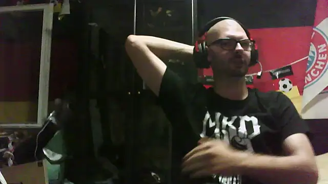 Snapshot of Die-geile-Sau chatting on September 20, 2025, 8:21 pm Die-geile-Sau online show from September 20, 2025, 8:21 pm