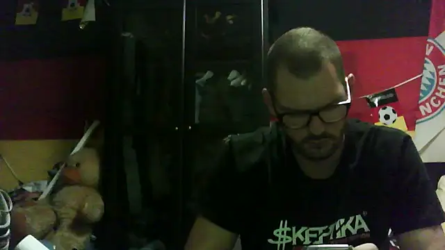 Snapshot of Die-geile-Sau chatting on October 1, 2025, 8:37 pm Die-geile-Sau online show from October 1, 2025, 8:37 pm